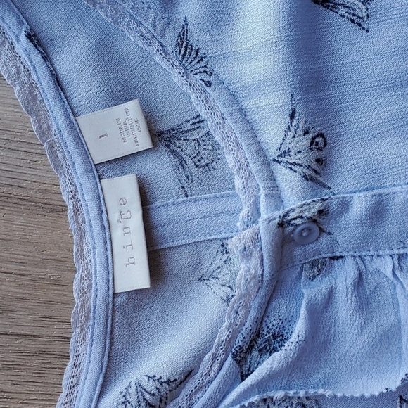 Hinge Light Blue Peasant Top L NWT - Picture 2 of 7